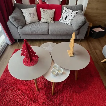 Apartment Rouge Canneberge -8 Personnes- 84m2 Vue Degagee Setaz Valloire