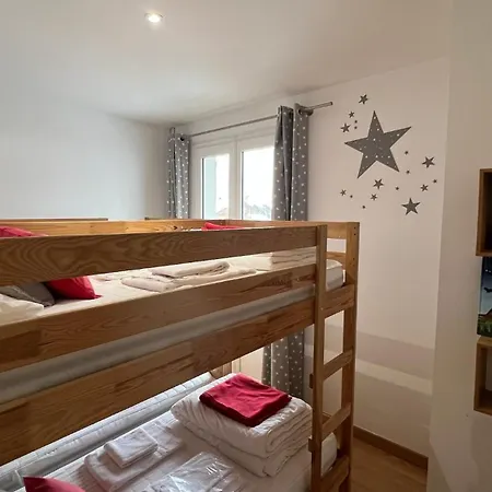 Rouge Canneberge -8 Personnes- 84m2 Vue Degagee Setaz