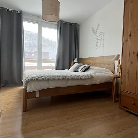 Rouge Canneberge -8 Personnes- 84m2 Vue Degagee Setaz Apartment