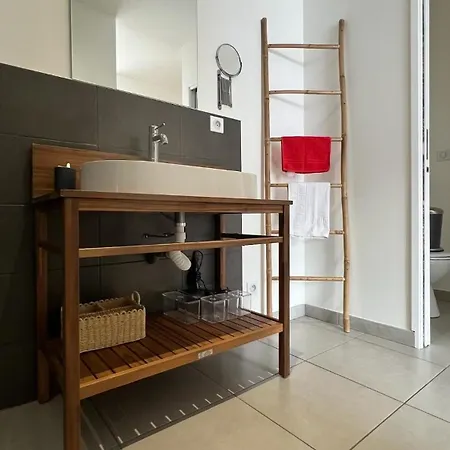 Apartment Rouge Canneberge -8 Personnes- 84m2 Vue Degagee Setaz