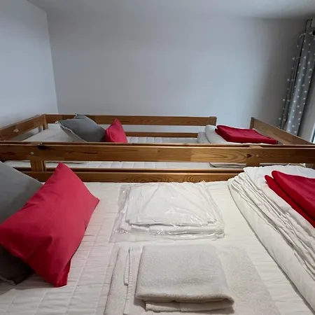 Apartment Rouge Canneberge -8 Personnes- 84m2 Vue Degagee Setaz *